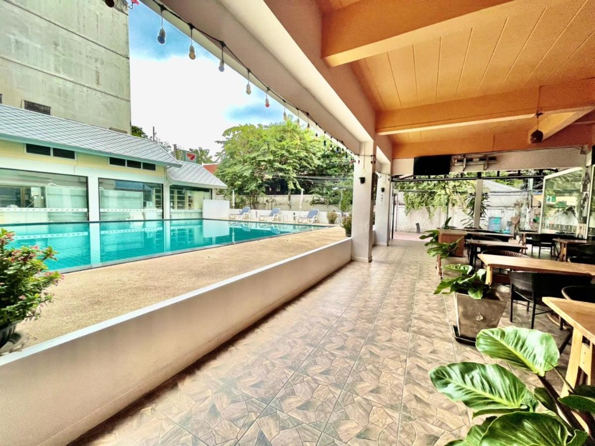 Mango Lagoon Place Bangkok Exterior photo