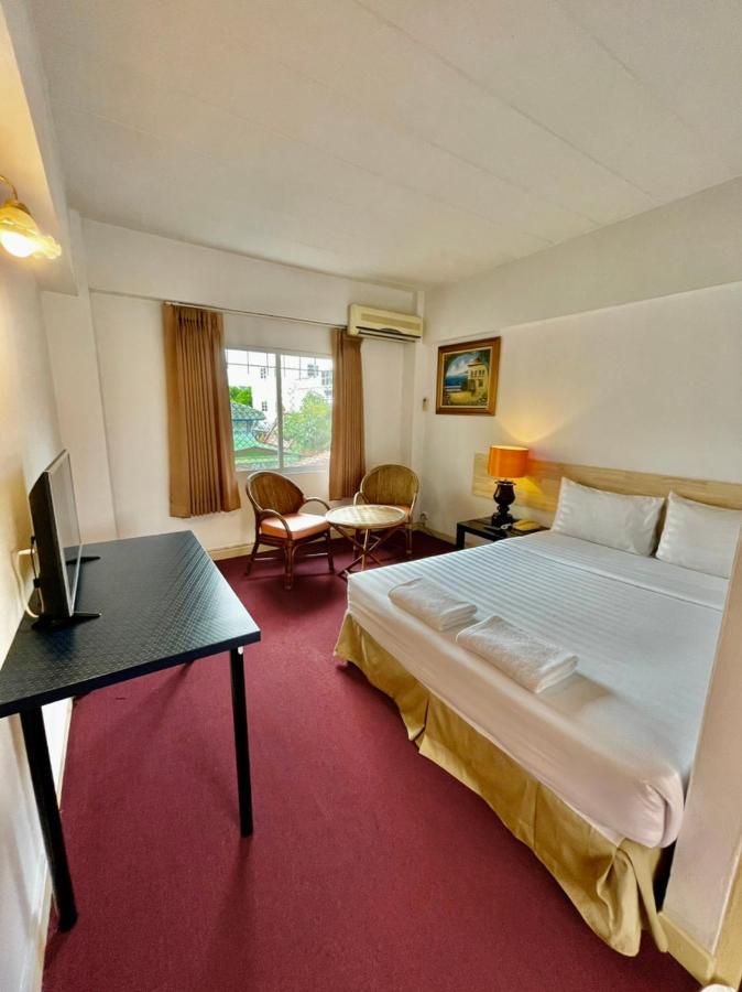Mango Lagoon Place Bangkok Exterior photo