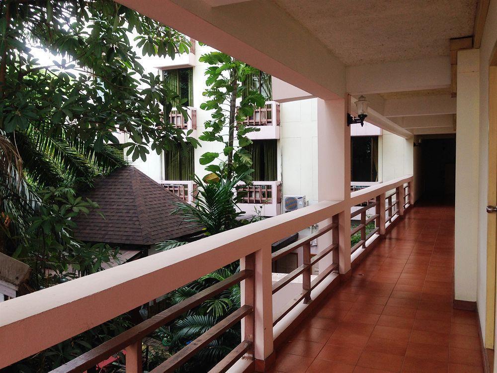 Mango Lagoon Place Bangkok Exterior photo