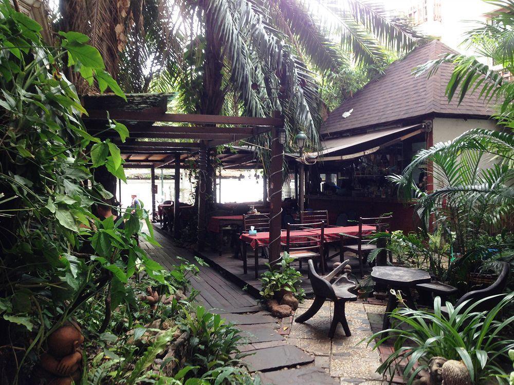 Mango Lagoon Place Bangkok Exterior photo